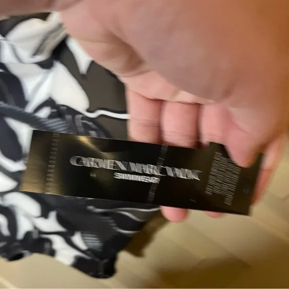 Carmen Marc Valvo One Shoulder One Piece Swimsuit, Women's Size 8 NEW MSRP $106 - Picture 5 of 7